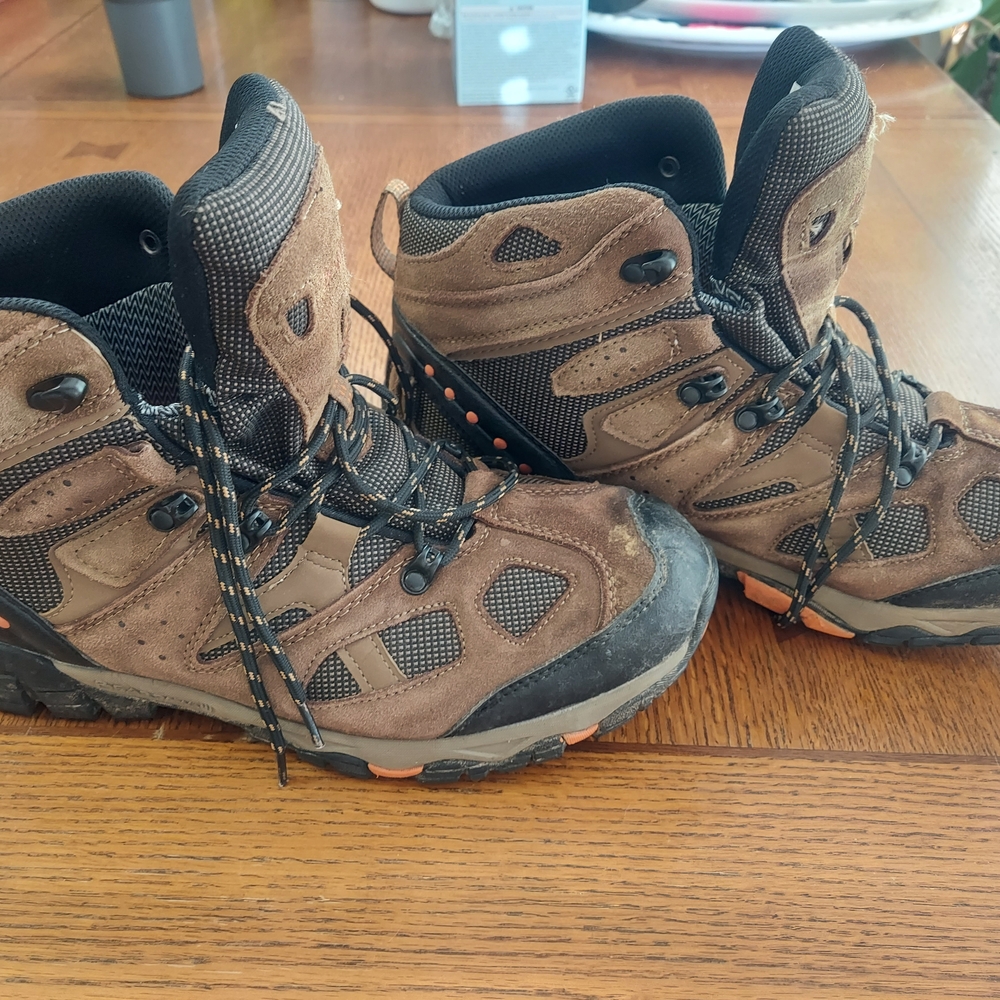 Men's BearPaw Hiking Boots - Brown -sz 12